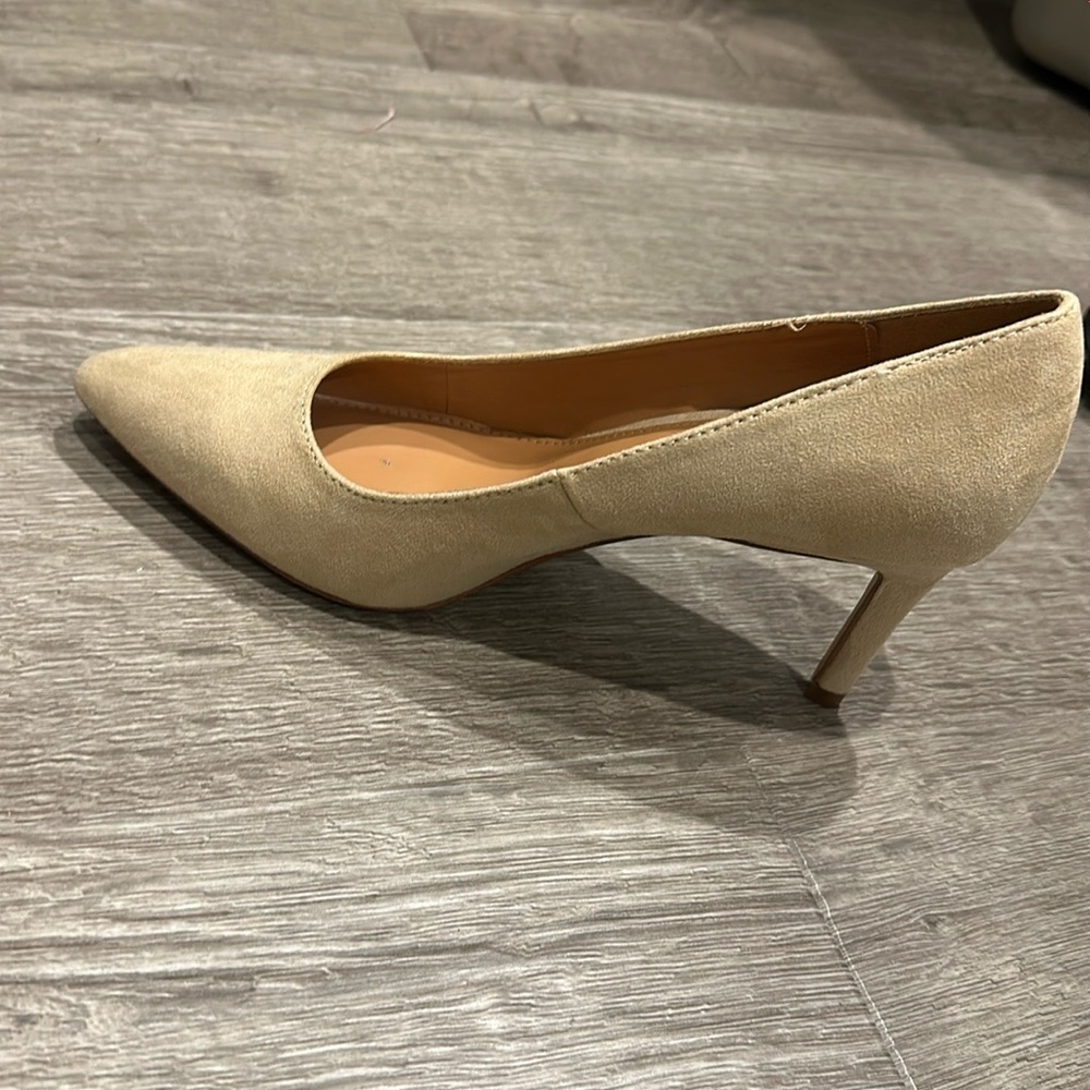 J Crew Women’s Microsuede Heeled Pumps Size 7 color- Saddle